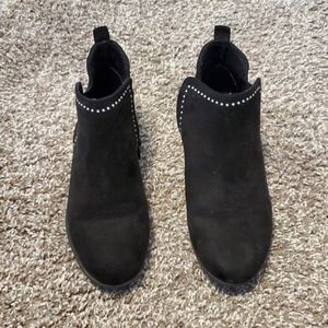 Girls boots